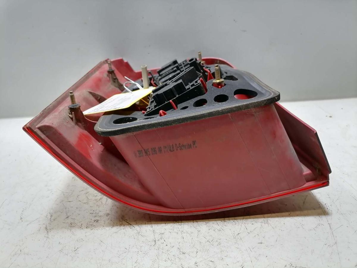 VW Passat 3BG original R&uuml;cklicht R&uuml;ckleuchte Schlussleuchte rechts Kombi Variant Bj.2001